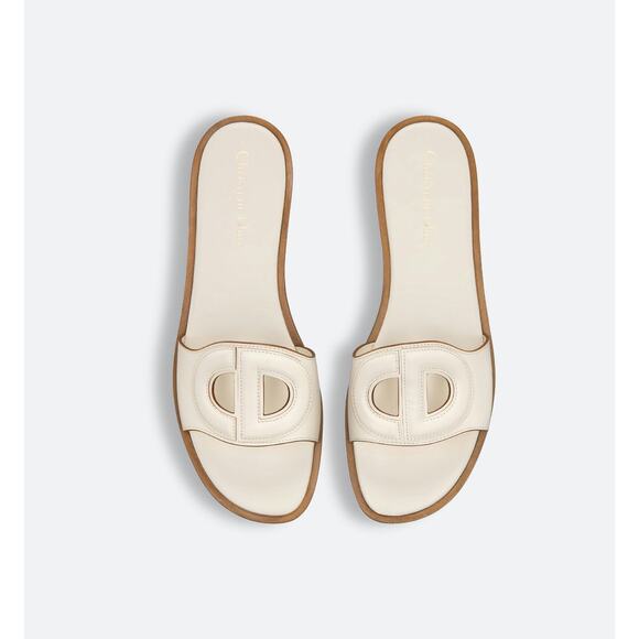 Dior D-Club White Calfskin Slides - Like New, Size 39 with Box & Dustbag - Picture 1 of 5